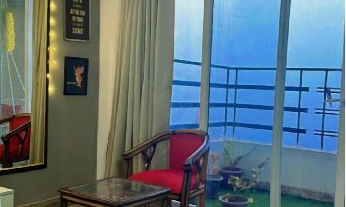 Greater Noida Apartment | Flat Near PariChowk- Buddieshome