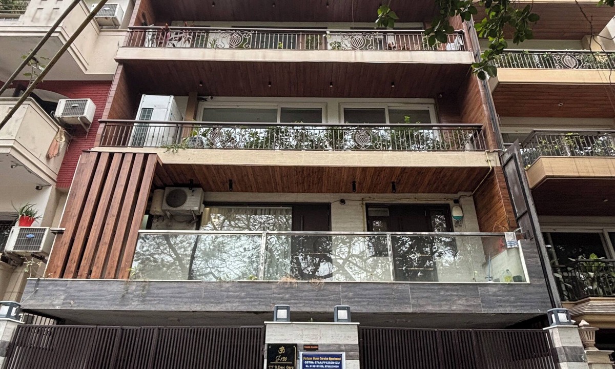 Saket Apartment | Fortune Home Service Apartment 3BHK, J-130 Saket