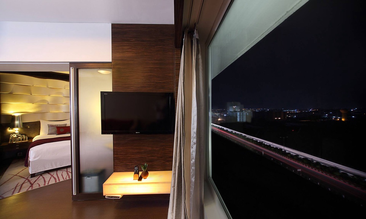 Ahmedabad Hotel | Fortune Select SG Highway, Ahmedabad - Member ITC Hotels' Group