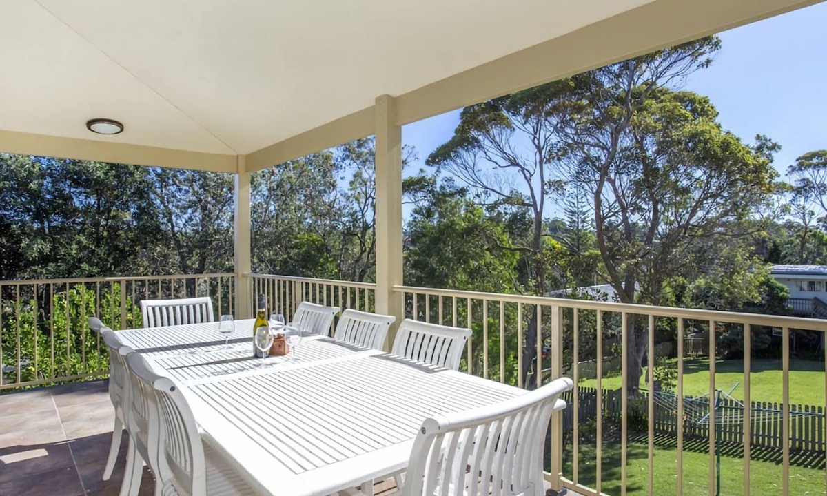 Mollymook Beach House | FREE NIGHT. Pay for 2 stay for 3