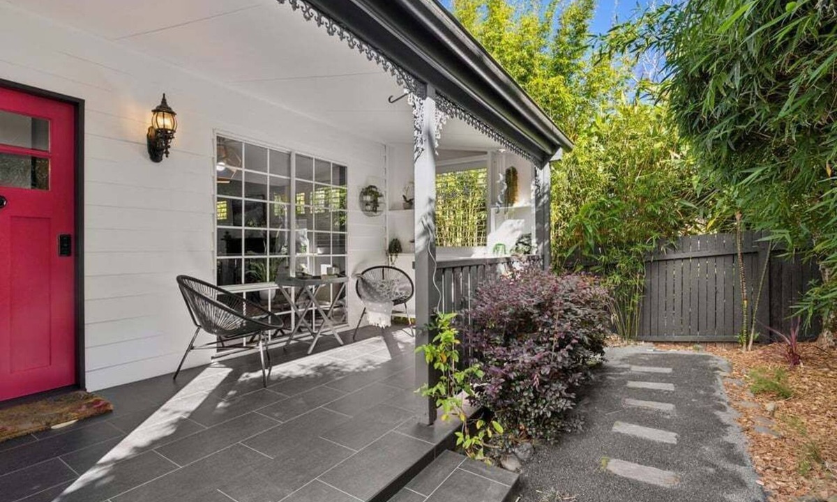 Coffs Harbour House | Gallipoli Getaway - Warm & Stylish, central location