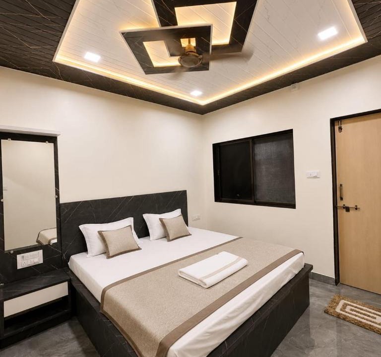Matheran House | Garbat valley view Matheran