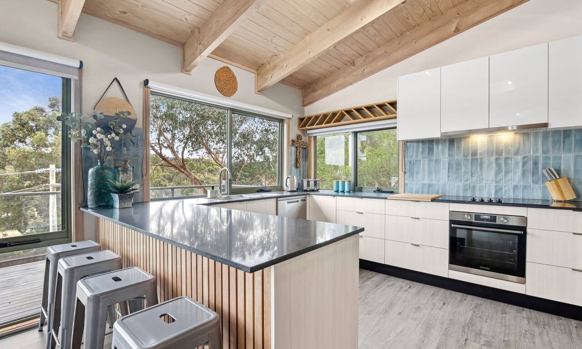 Anglesea House | Glaros