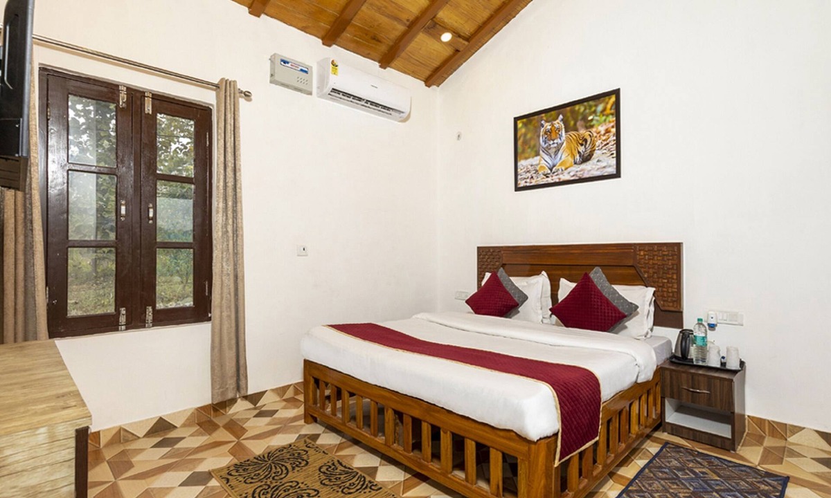 Bail Parao Hotel | Goroomgo Mid Forest House Kalaguri