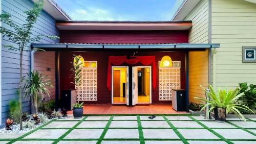 Benggali House | Great 5BR Garden Inn by uBook