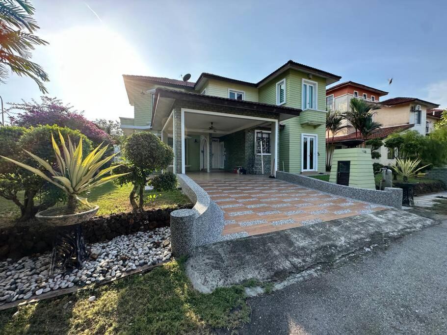 Labu House | Green Homestay