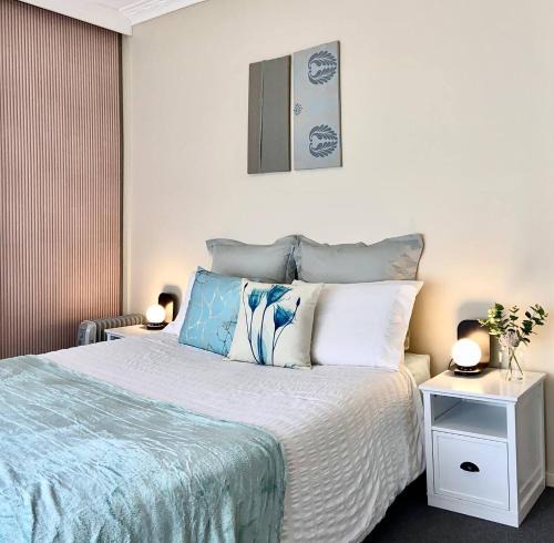 Bell Post Hill House | GREENVIEW, Pets Walk2Pizza Liquor - Tassie Ferry Short Drive