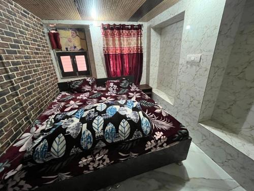 Amritsar Hotel | Guru Nanak Dev Ji Yatri Niwas Golden Temple