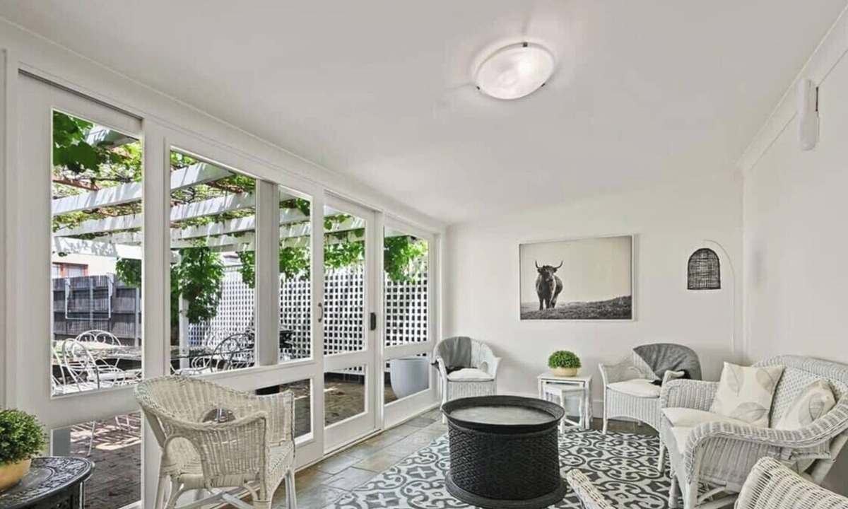 Bathurst House | Hamptons House | Scandi Heritage Charm