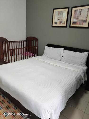 Batu Ferringhi Apartment | Have a pleasant stay with Bayu Emas Homestay