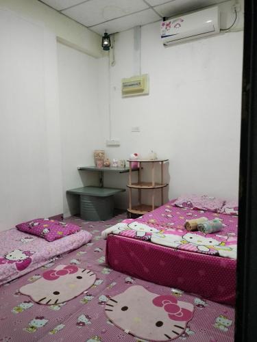 Semporna Bed & Breakfast | Hello Kitty Backpackers