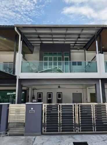 Pangkor Island House | Hello Pangkor Home 73A - A Nest for 12 buddies