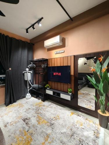 Nilai Apartment | HI Studio Mesahill Premier - KLIA - Bathtub - WIFI & NETFLIX