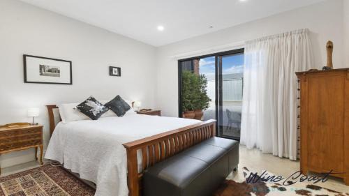Whites Valley House | Hideaway Nook by Wine Coast Holiday Rentals