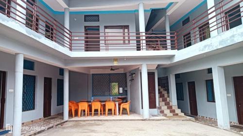 Narainkoti Hotel | Hill view hotel jamu
