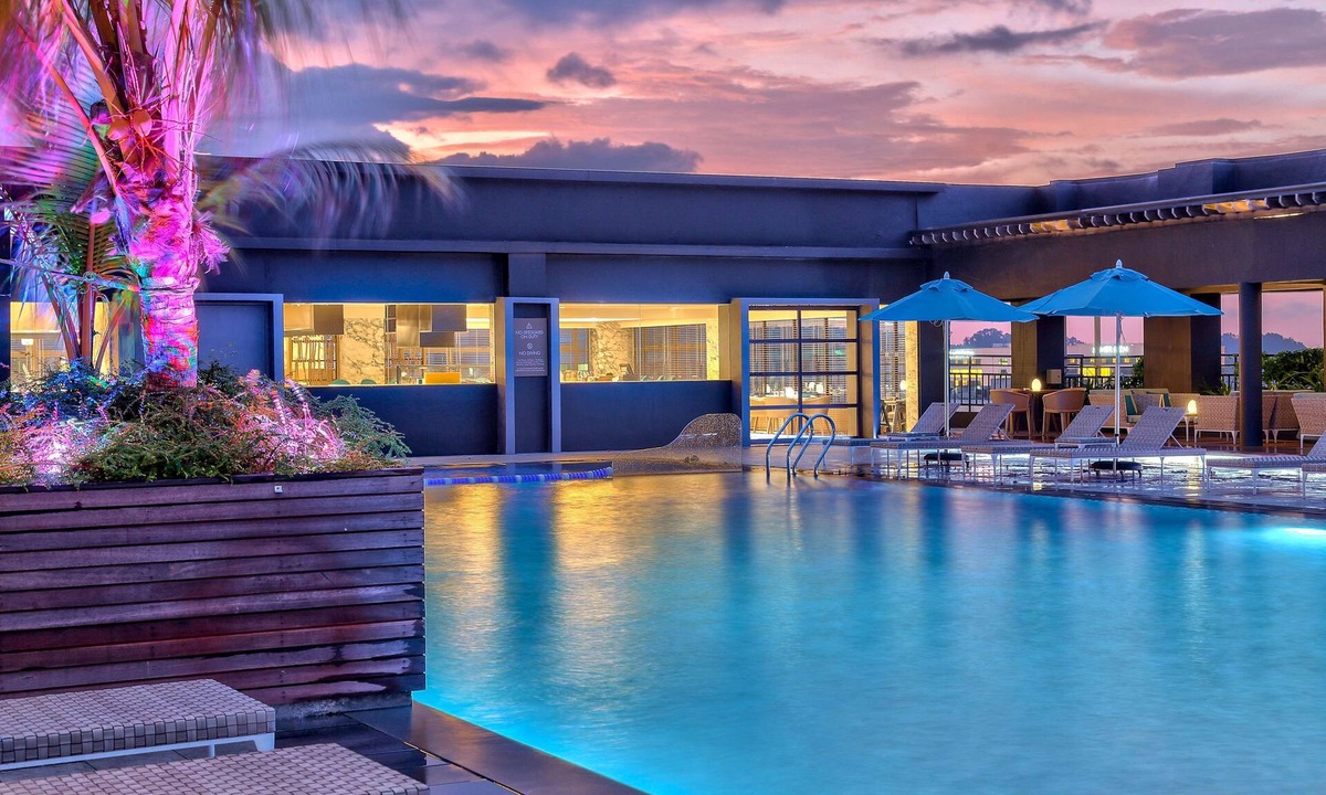 Downtown Kota Kinabalu Hotel | Hilton Kota Kinabalu