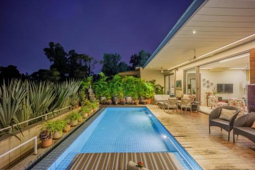Parra Villa | HIREAVILLA Villa Elara - 4BHK with Infinity Pool in Parra