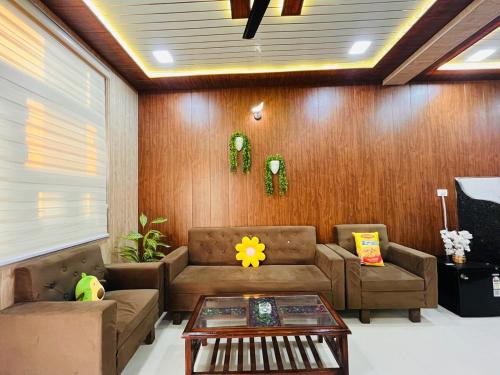 Agra Apartment | Hogwood