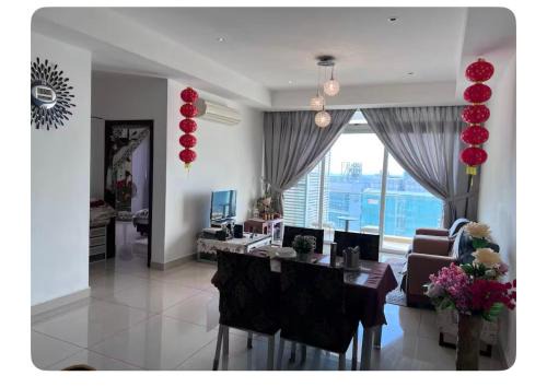 Taman Century Apartment | Holiday Home in JB , 2 Bdrm 2 Bthrm Wifi 4 pax