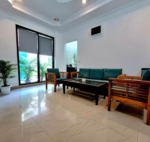 South City I Hotel | Home Bliss - Signature Tower