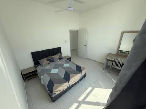 Serom House | Home in bukit kangkar -10min to tangkak toll-