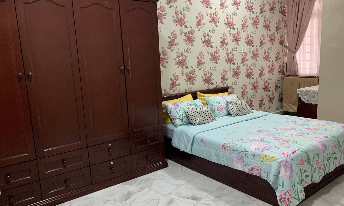 Bukit Kecil House | Homestay Bayan Baru at Taman Sri Nibong, Penang