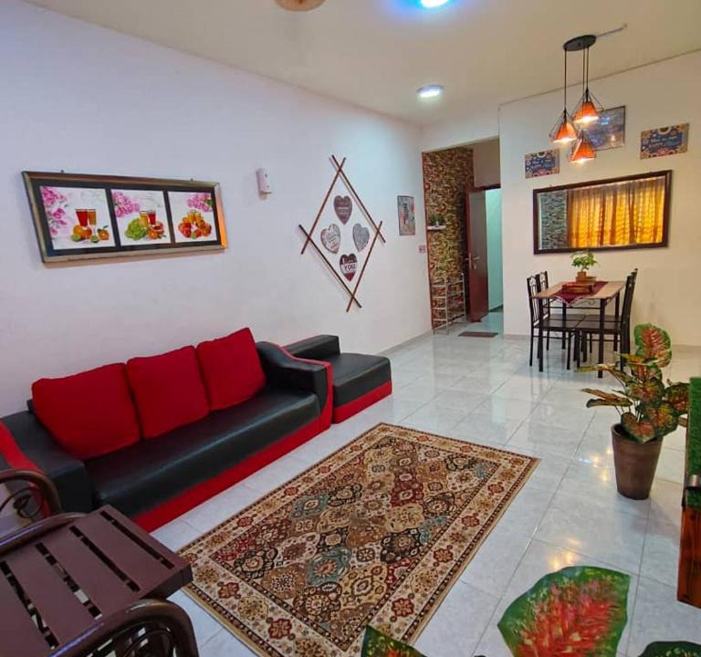 Kampung Ladang Tok Pelam Apartment | Homestay Budget Kuala Terengganu Tulipsia House