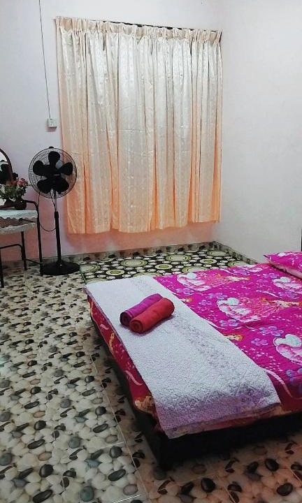 Kampung Tokong House | Homestay Cikgu Mas