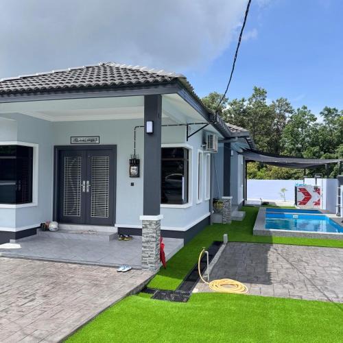 Gemencheh House | Homestay D'Ammar Private Pool