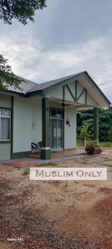 Beringin House | Homestay Melaka Kiut 6 to 8 pax
