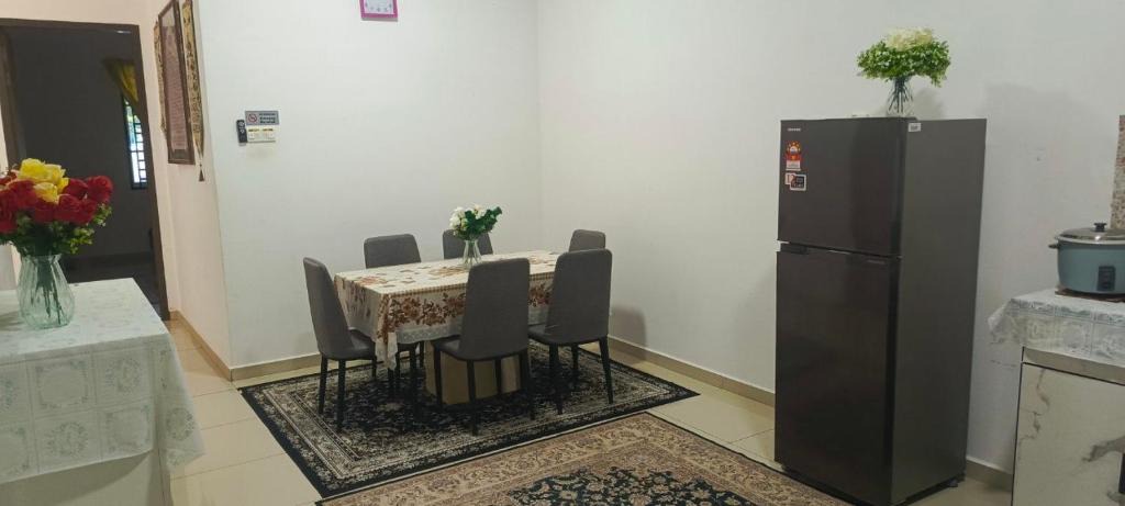 Kampung Kubang Rotan House | Homestay123
