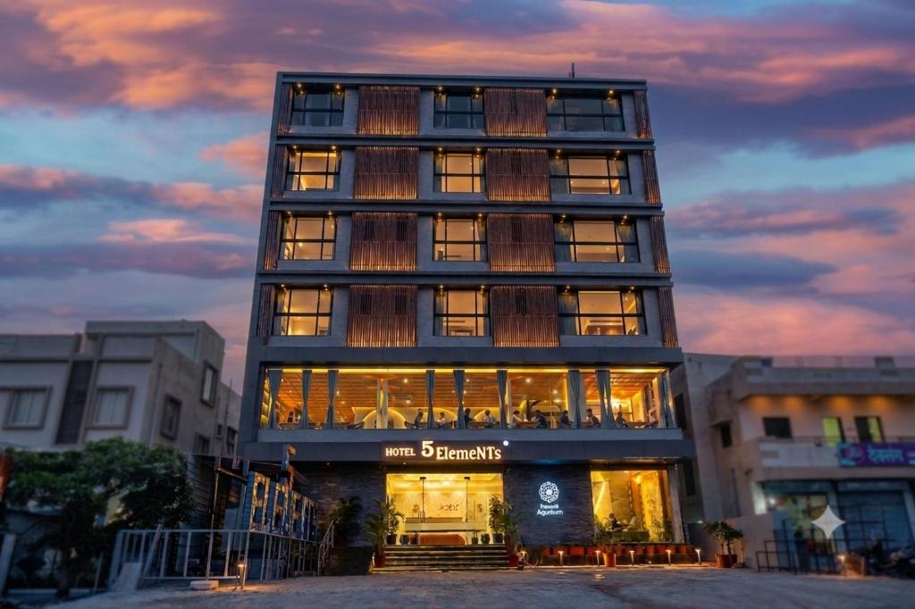 Akalkot Hotel | Hotel 5 Elements By Fidato Hotels