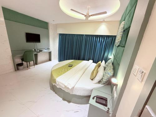 Borivali West Cabin | Hotel Adkar Residency Borivali West