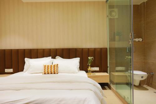Adarsh Nagar Hotel | Hotel Adora