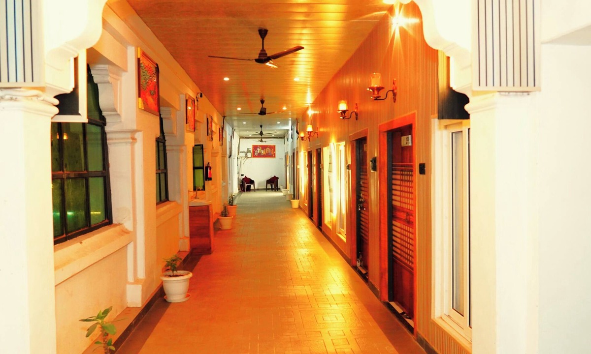 Lanka Hotel | Hotel Ambassador Grand