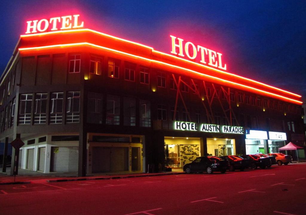 Taman Mount Austin Hotel | Hotel Austin Paradise