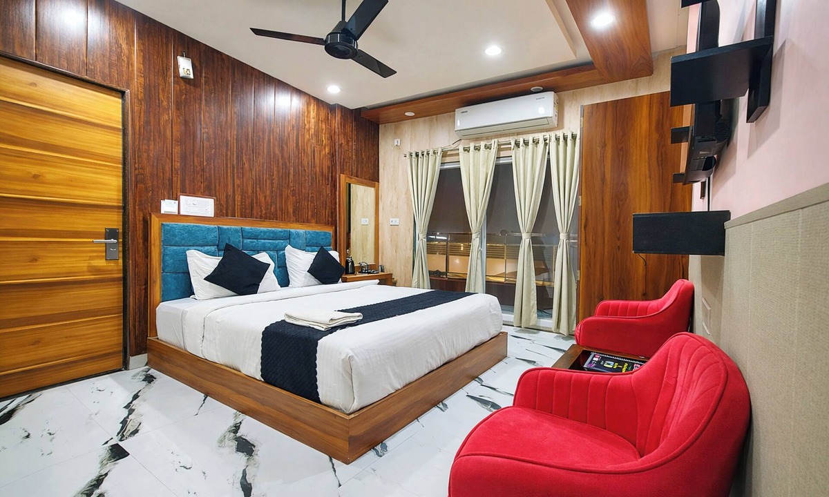 Varanasi Hotel | Hotel Ayushmaan Inn Varanasi