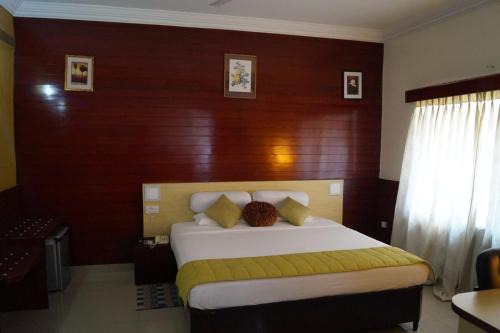 Badami Hotel | Hotel Badami Court unit of shreejit Resorts Pvt Ltd