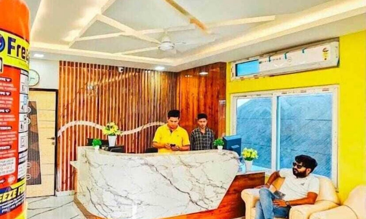 Pasighat Hotel | Hotel Bandu By GRB
