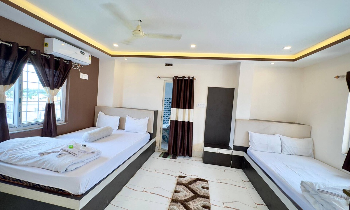 Dumdum Hotel | Hotel BN Palace