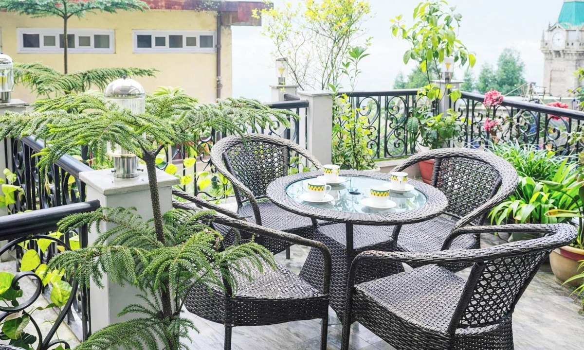 Darjeeling Hotel | Hotel Broadway Mall Road Darjeeling