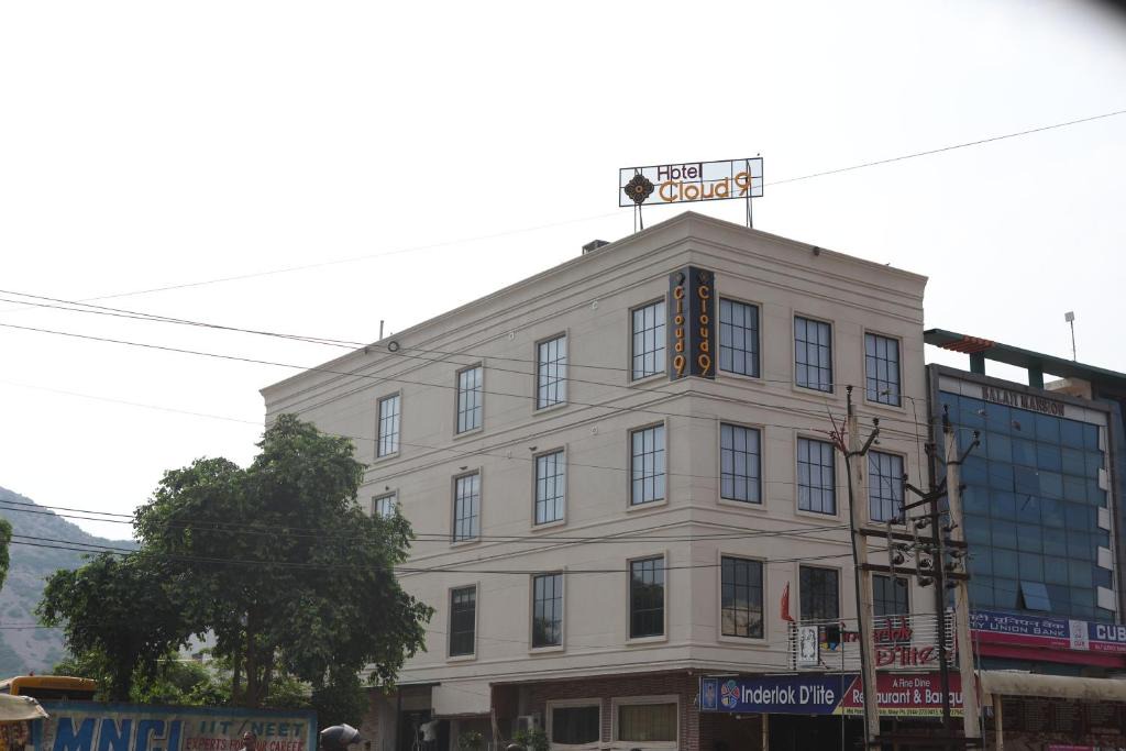 Alwar Hotel | Hotel Cloud 9