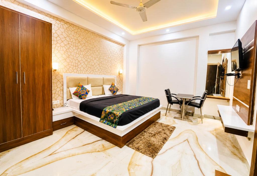 Taj Ganj Hotel | Hotel Deluxe Star Taaj