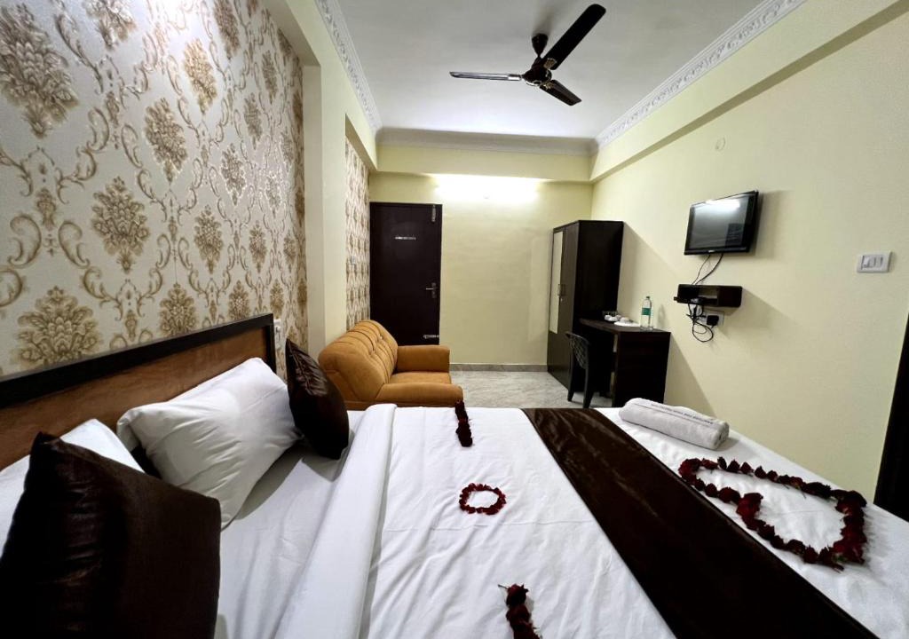Electronic City Phase II Bed & Breakfast | Hotel East park Electronic City