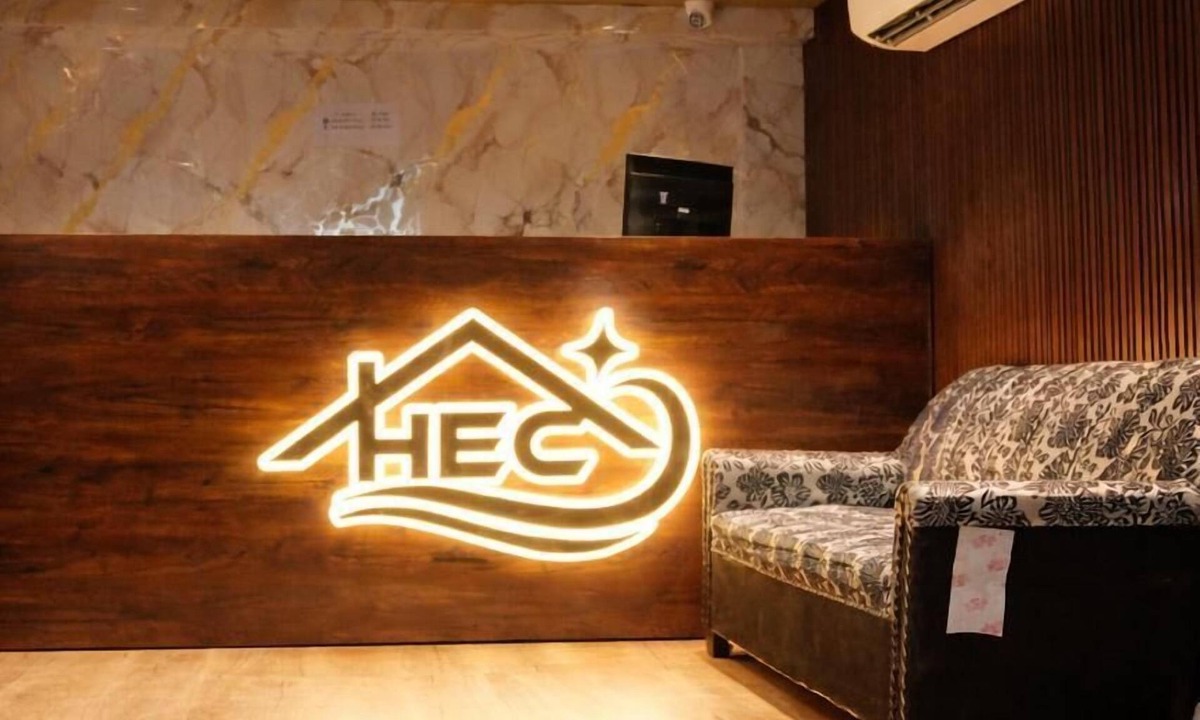 Raipur Hotel | Hotel Emirates Case