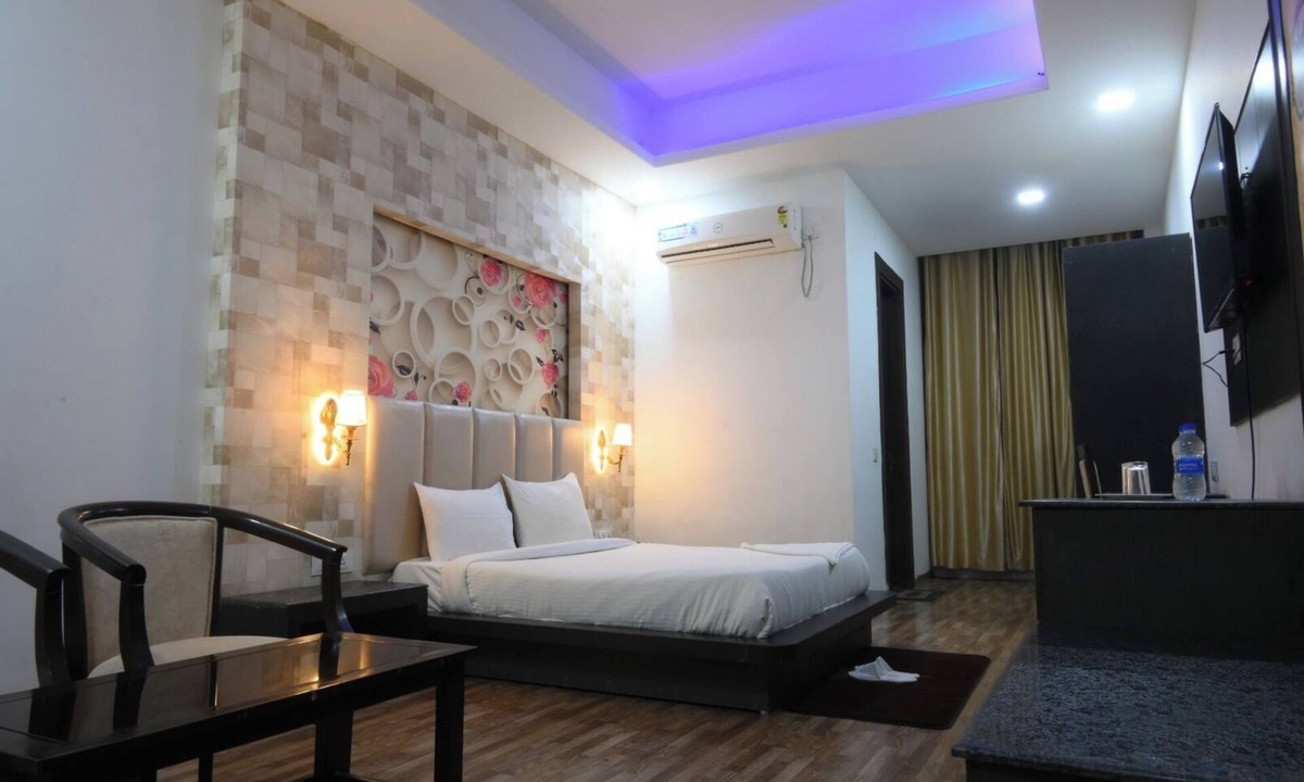 Sikandra Hotel | Hotel Four Star