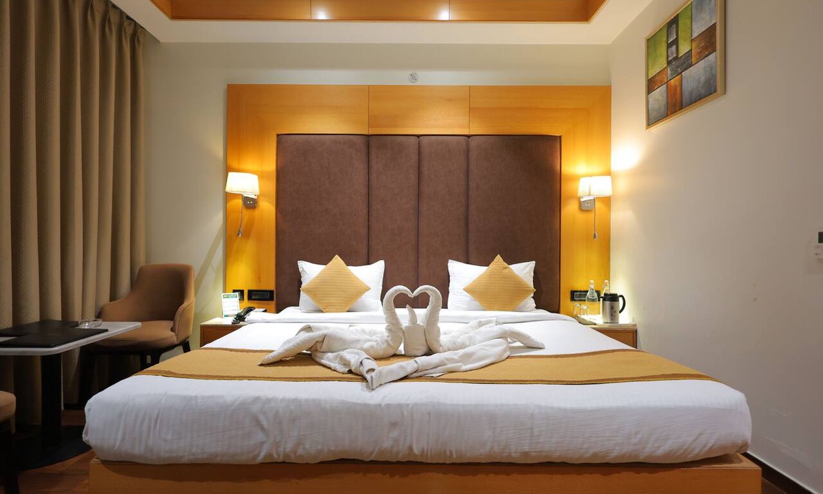 Mathura Hotel | Hotel Guru Kripa Grand (3-Star Category)