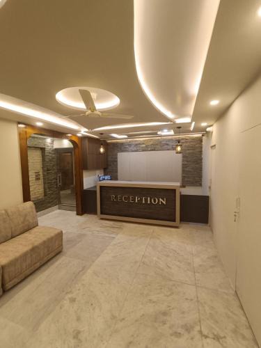 Ballygunge Hotel | Hotel High Rise