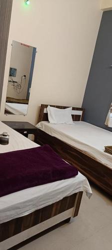 Ahiri House | Hotel ik residency ik guest house