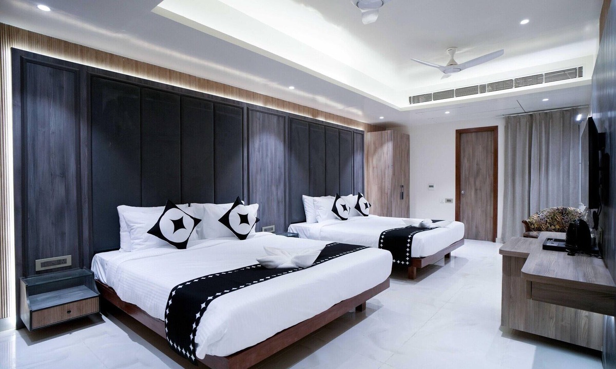 Faizabad House | Hotel in Ayodhya near Ram Mandir